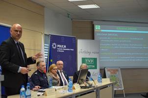 zielona droga kwiecien 2015 dyrektor302